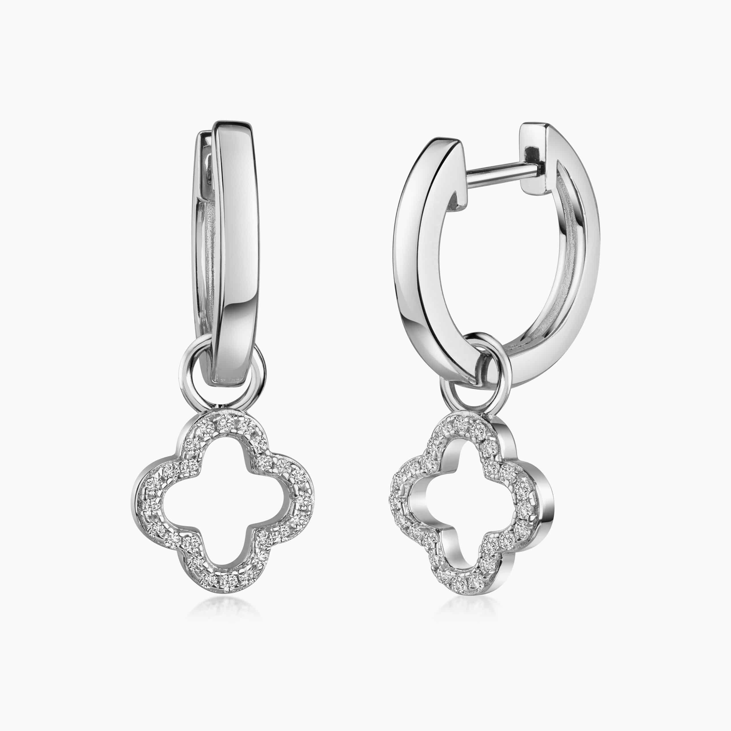 Carl Dillenius Bijouterie - Damenschmuck - Produkt: Creolen mit Einhänger